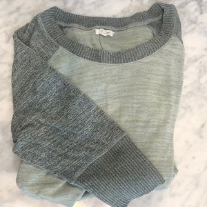 Grey/Green 3/4 sleeve top